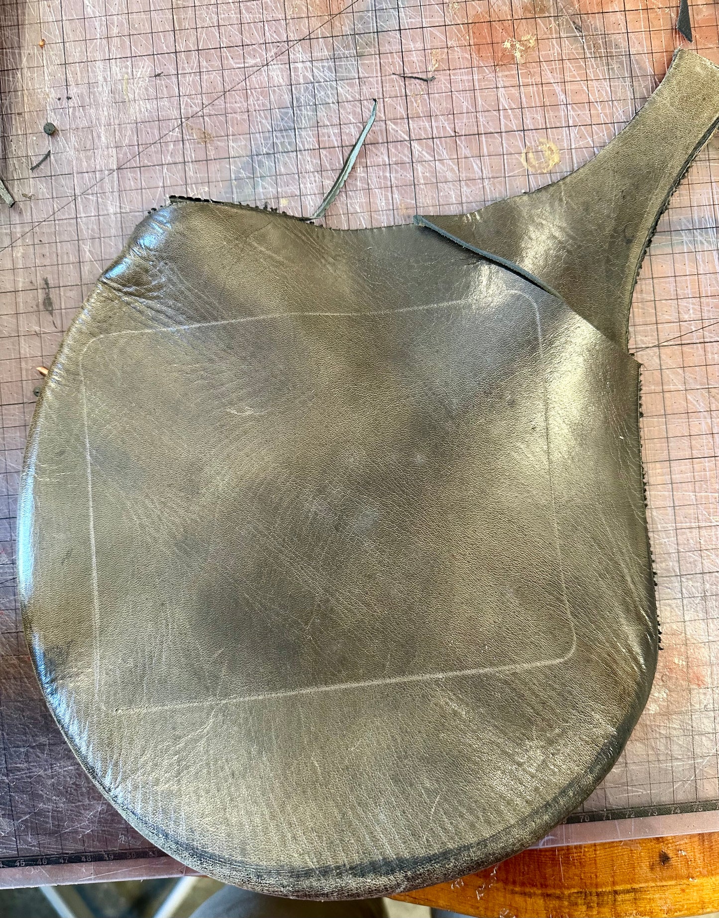 Saddle Seat Japanese Mid-Sized Wallet