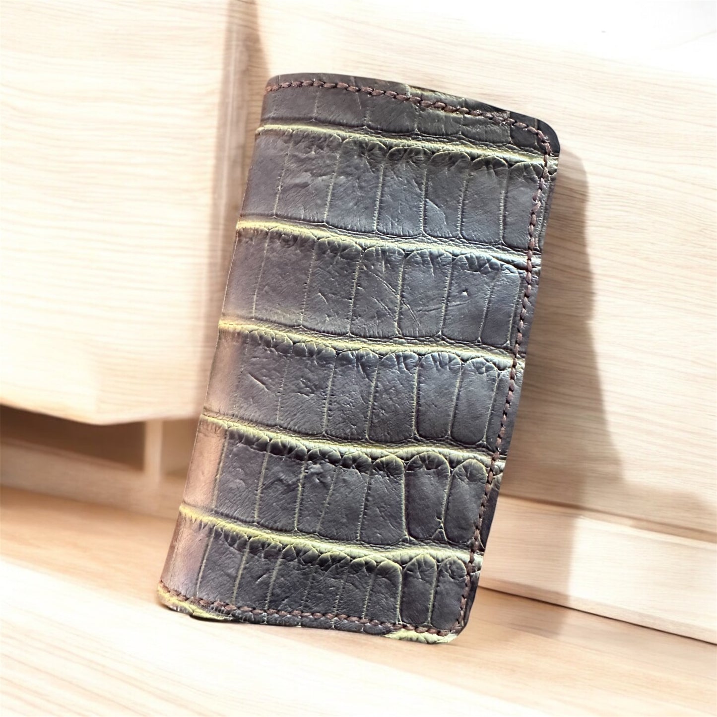 Gator - Mid-Size Japanese Style wallet