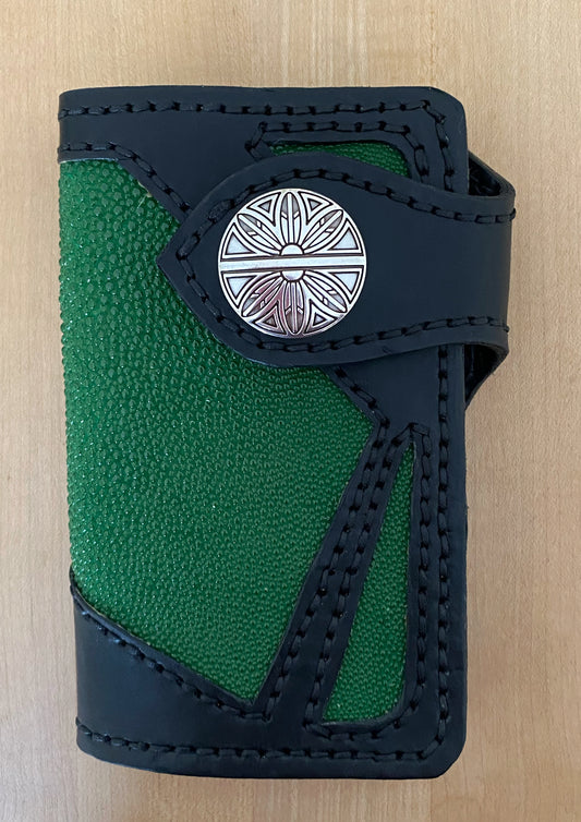 Japanese Mid-Sized Wallet in Green Stingray
