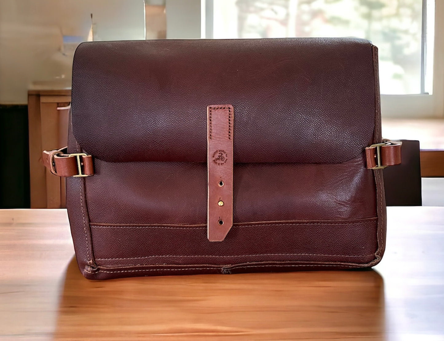 Messenger Bag - Scotch brown grained leather