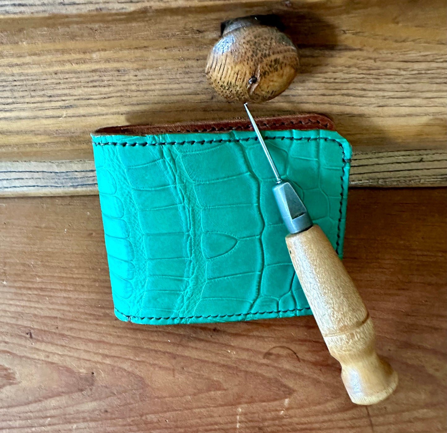 Green alligator w/Pueblo Bifold