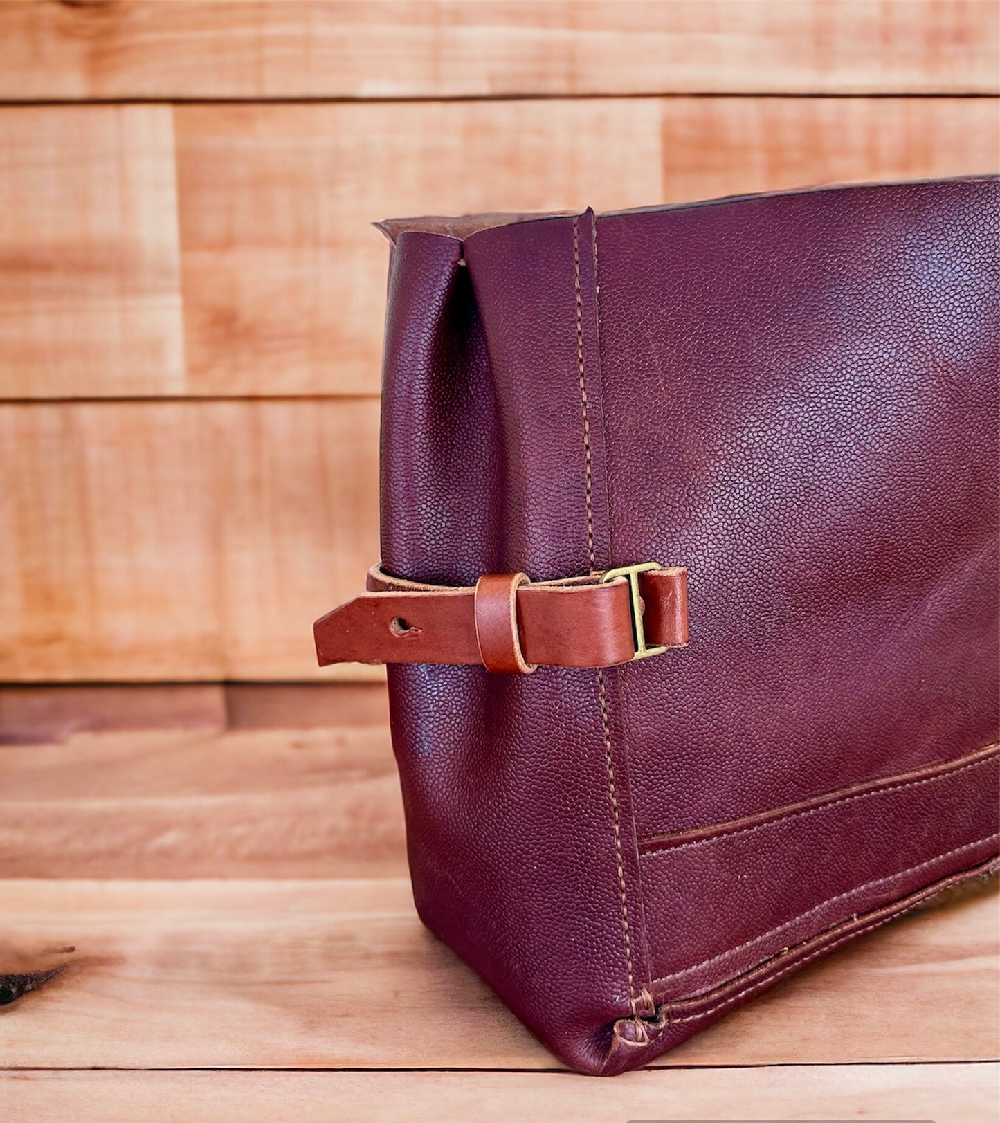 Messenger Bag - Scotch brown grained leather