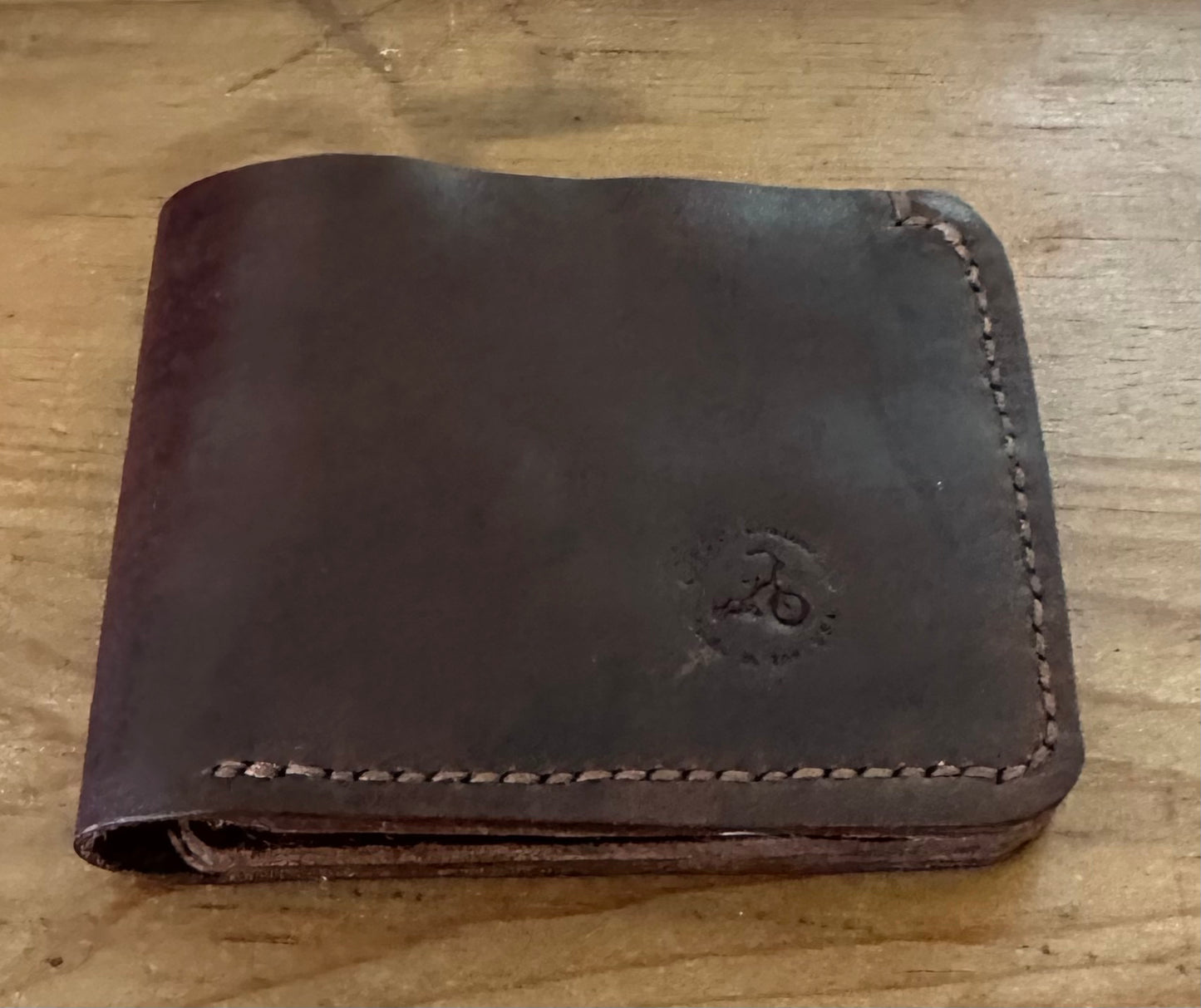 English Saddle Bi-Fold Wallet