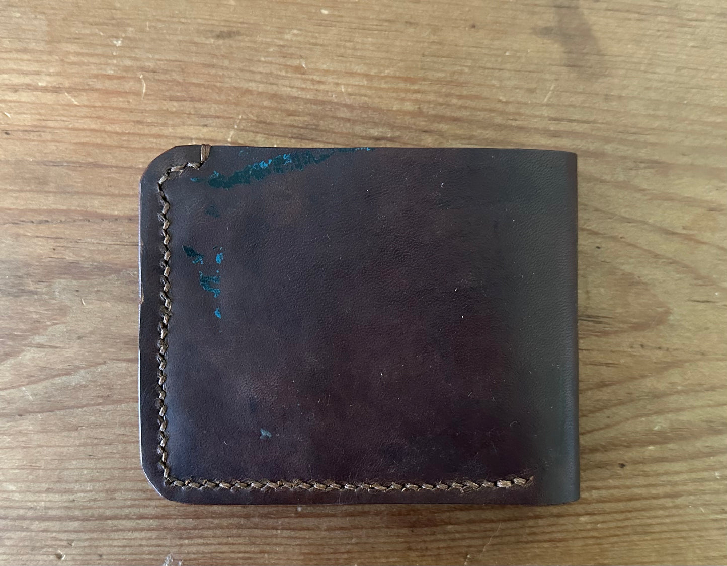 English Saddle Bi-Fold Wallet